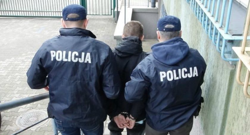 Ukradł paliwo, uciekał i posiadał narkotyki. Mężczyznę zatrzymali łomżyńscy policjanci 