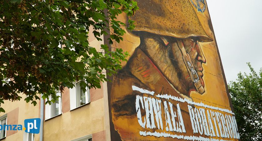 Łomża: Tak prezentuje się mural upamiętniający obrońców Ojczyzny [VIDEO i FOTO]
