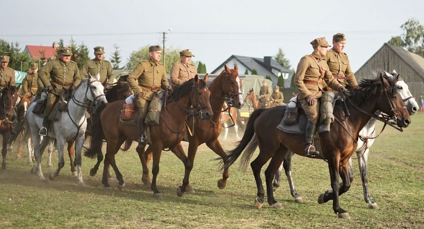 Śniadowo: Pokaz musztry ułańskiej [FOTO]