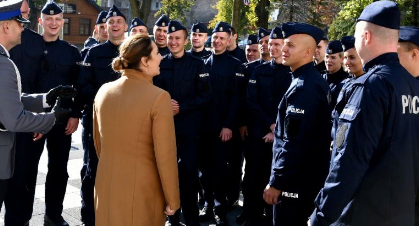 Nowi funkcjonariusze w podlaskim garnizonie policji [FOTO]