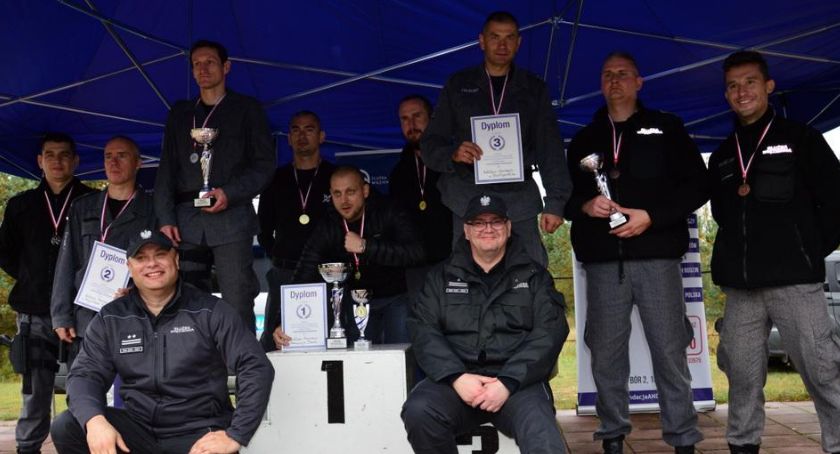 Więziennicy rywalizowali w marszobiegu terenowym [FOTO]