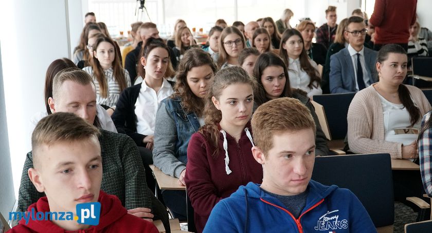 Bony szkoleniowe na kursy przedmaturalne [VIDEO i FOTO]