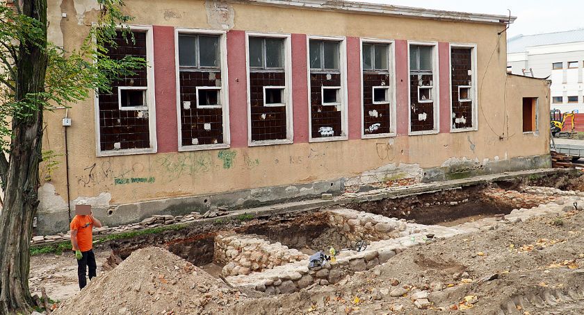 Łomża: Archeolodzy odkryli pozostałości po hotelu 