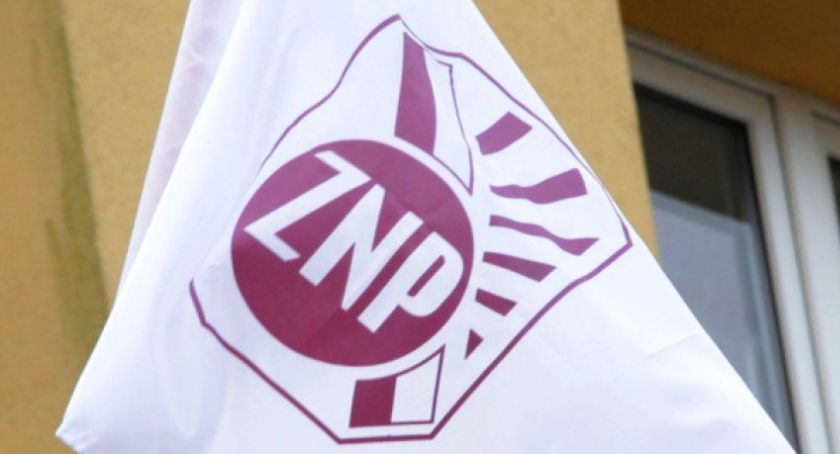 Zarząd Główny ZNP podjął uchwałę ws. kontynuowania protestu