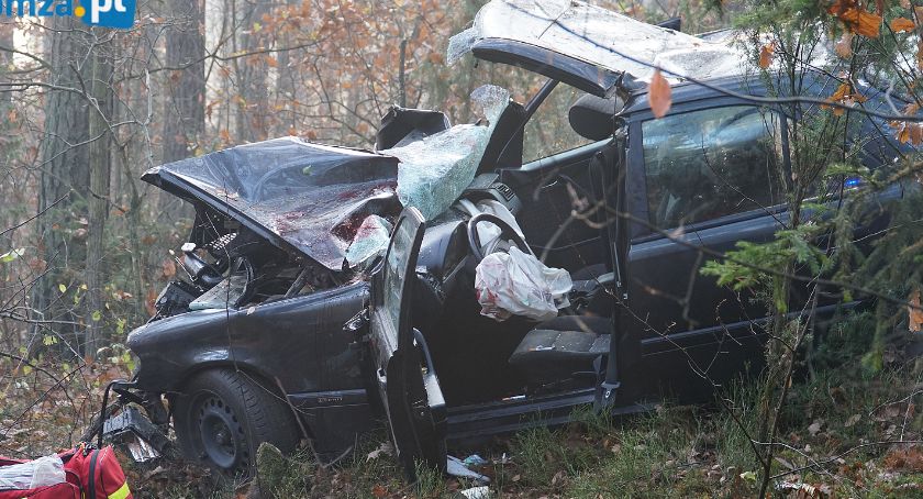 Poważny wypadek za Jednaczewem. Są poszkodowani! [FOTO]