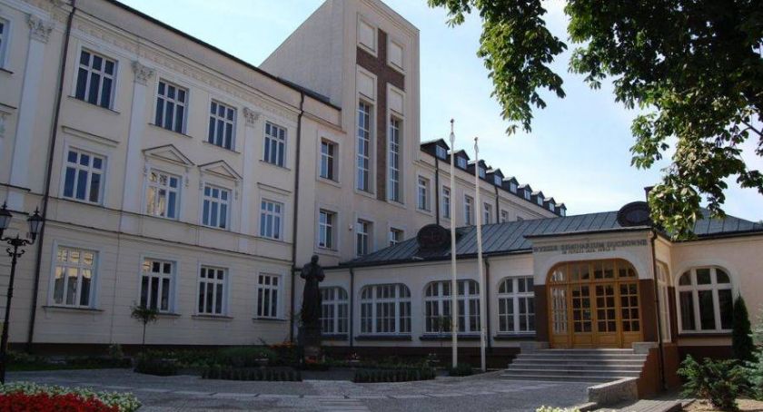 Spędź weekend w łomżyńskim seminarium