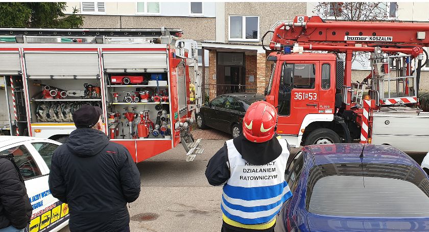 Łomża: Pożar na szóstym piętrze. W akcji kilka zastępów straży [FOTO]