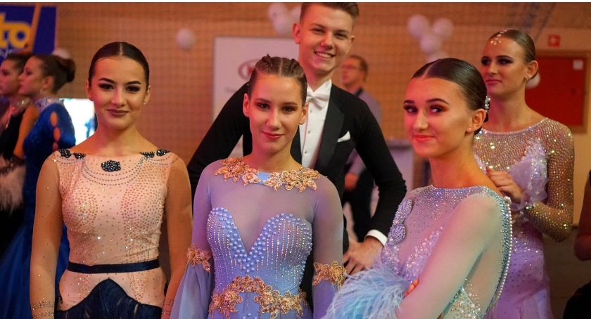 W Piątnicy trwa XXIII Ogólnopolski Turniej Tańca Towarzyskiego Sportowego [FOTO]