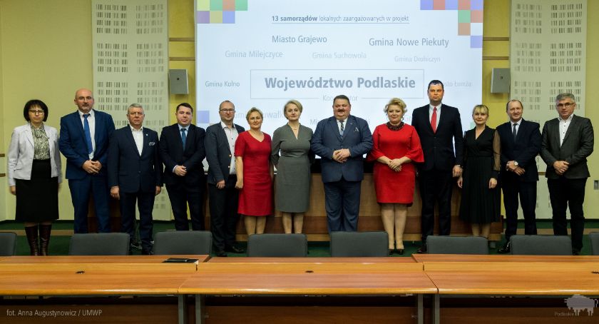 Mieszkańcy Łomży skorzystają z e-usług [FOTO]