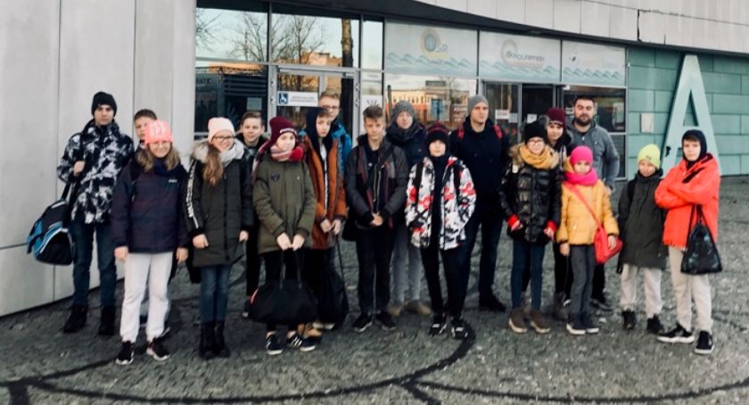 Łomżyńscy pływacy zostali mistrzami województwa [FOTO]
