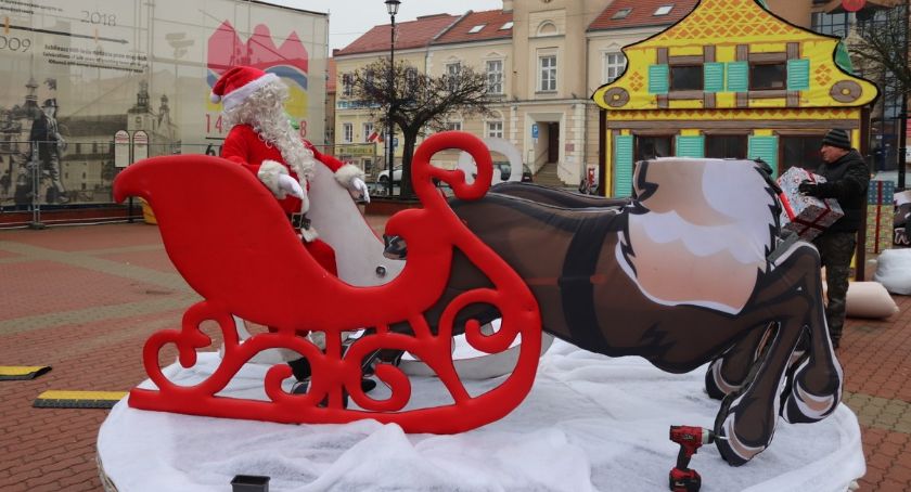 Trwają przygotowania do Miejskich Mikołajek [FOTO]
