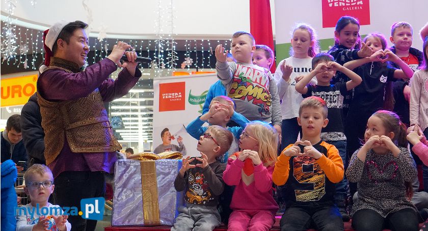 Mikołajki w Galerii Veneda. Detektyw Bilguun Ariunbaatar szukał Świętego Mikołaja [VIDEO i FOTO]