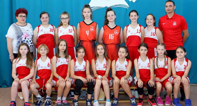 Koszykarki z UKS 4 Łomża mogą wywalczyć awans na Mistrzostwa Polski [FOTO]