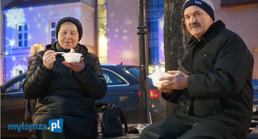Łomżanie podzielili się opłatkiem na Starym Rynku [FOTO i VIDEO]