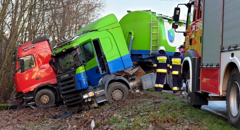 Zderzenie dwóch ciężarówek w Zawadach. Ruch wahadłowy [FOTO]