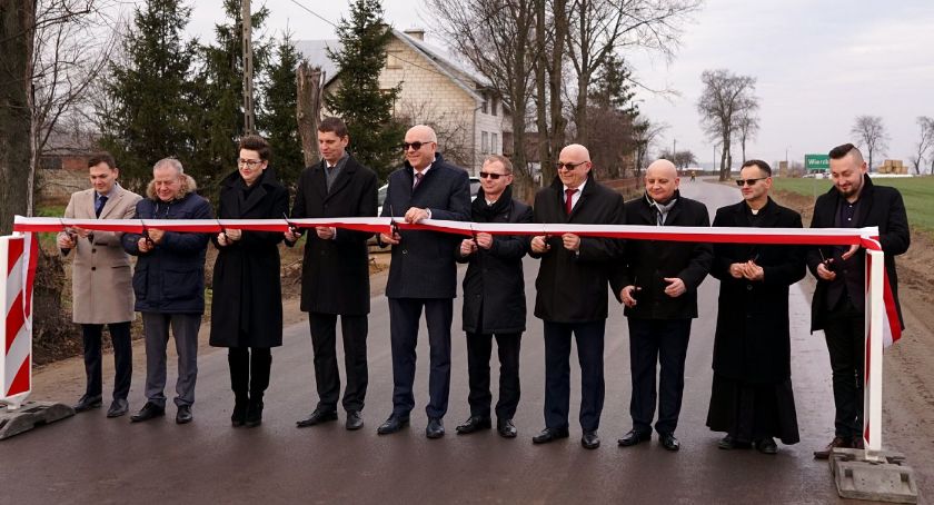 Gmina Śniadowo: Droga powiatowa Osobne - Śniadowo przebudowana [FOTO]