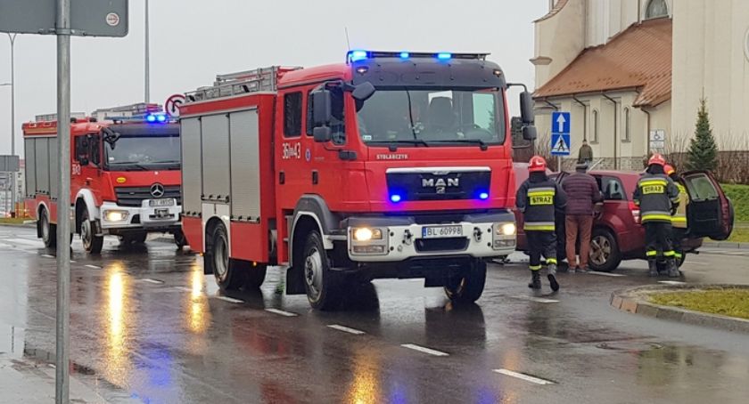 Kraksa na skrzyżowaniu Zawadzkiej i Sybiraków [FOTO]