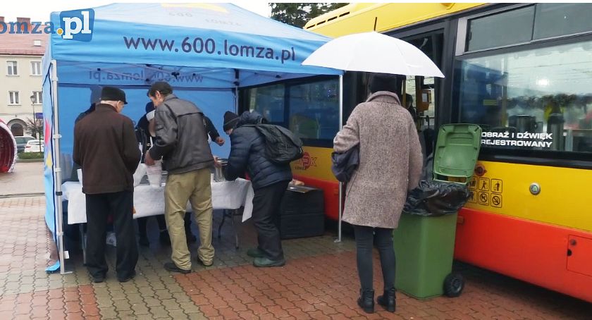 Wigilia w ciepłym autobusie MPK [VIDEO]