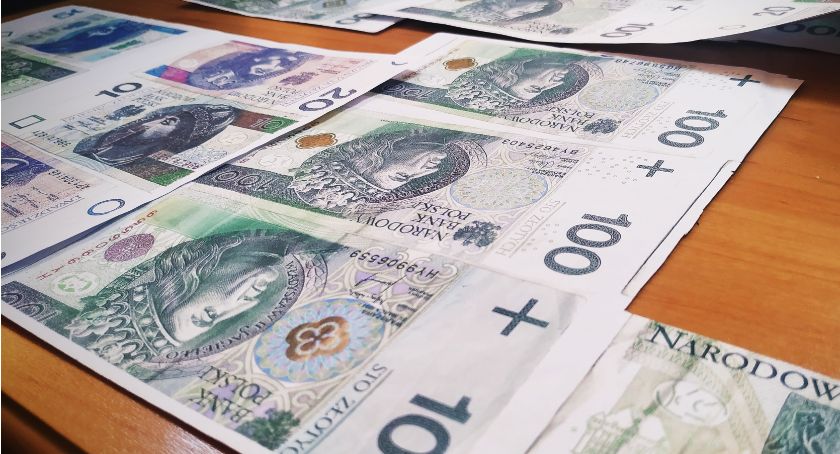 Drukował w domu banknoty. Grozi mu 25 lat więzienia [FOTO]