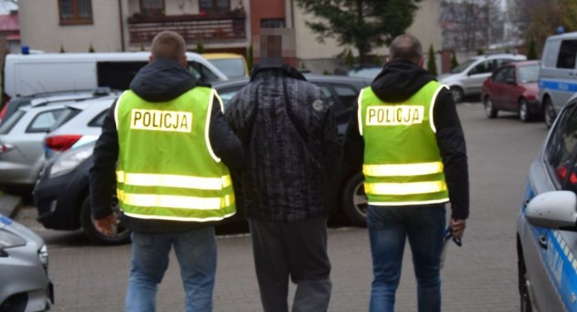 Kradzież z włamaniem do mieszkania. Policja zatrzymała recydywistę 