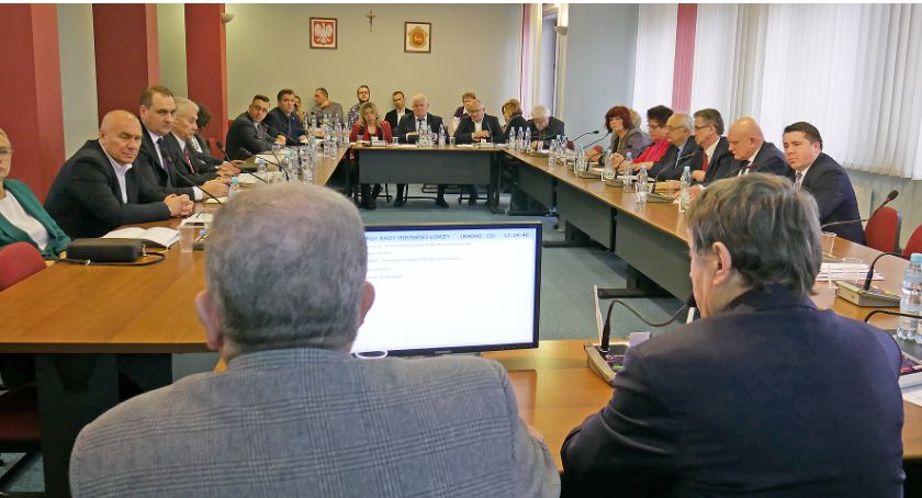 Radnym nie odczytano ważnego pisma! Jest wyrok WSA w sprawie „ustawy śmieciowej”