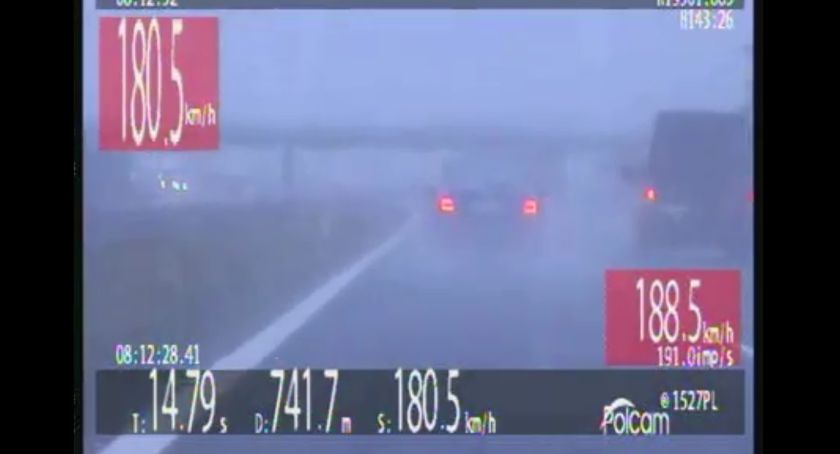 Pędził 180 km/h w deszczu i we mgle [VIDEO]