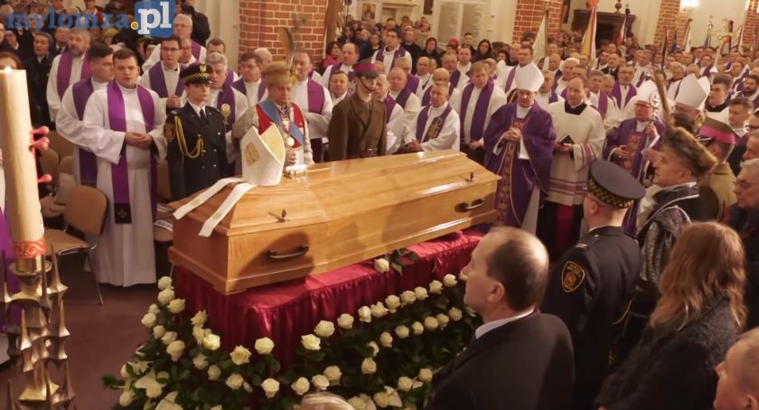 wPolityce: Promocja Zenka Martyniuka ważniejsza od pogrzebu biskupa?