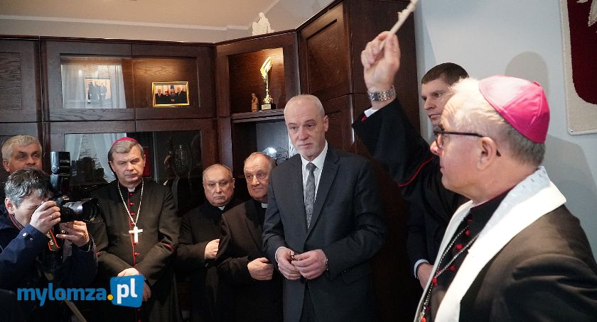 Ul. Długa 24: Pierwsze biuro senatorskie Marka Komorowskiego [VIDEO i FOTO]