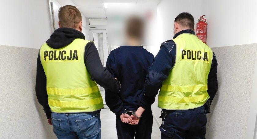 Przyszli po osobę poszukiwaną, a znaleźli amfetaminę