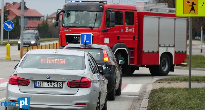 To już kolejne potrącenie na pasach w tym tygodniu! Poszkodowany w szpitalu [FOTO]