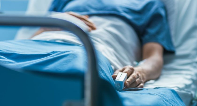 Wrócił ze Stanów Zjednoczonych. Kolejny mieszkaniec powiatu łomżyńskiego zakażony koronawirusem