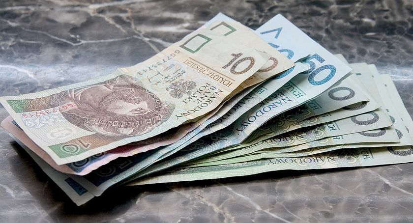 Dzisiaj wpłyną pierwsze trzynastki