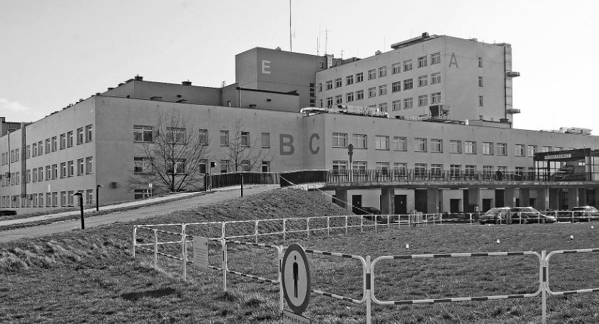 Łomża: Nie żyje mężczyzna zakażony koronawirusem. To pierwszy zgon z powodu COVID-19 w Podlaskiem