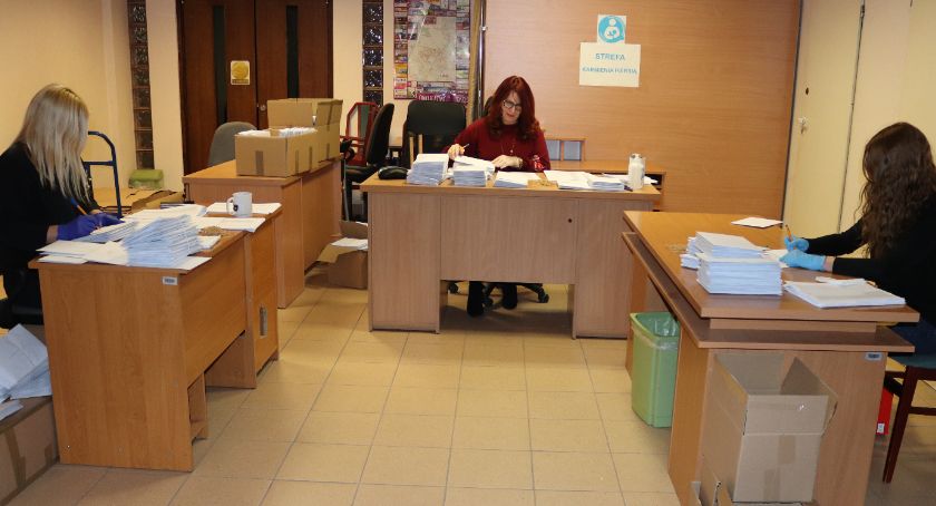 Miasto wysłało seniorom 6000 maseczek. Będzie ich więcej