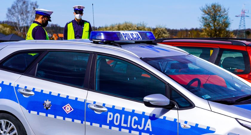 41-latka jechała całą szerokością jezdni. Miała blisko 2,5 promila