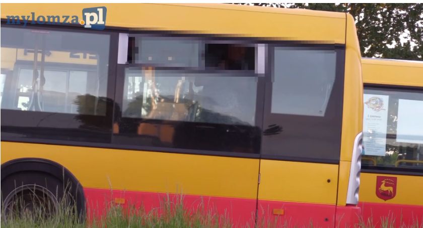 Łomża: Autobus MPK został ostrzelany? Wyjaśniają to policjanci