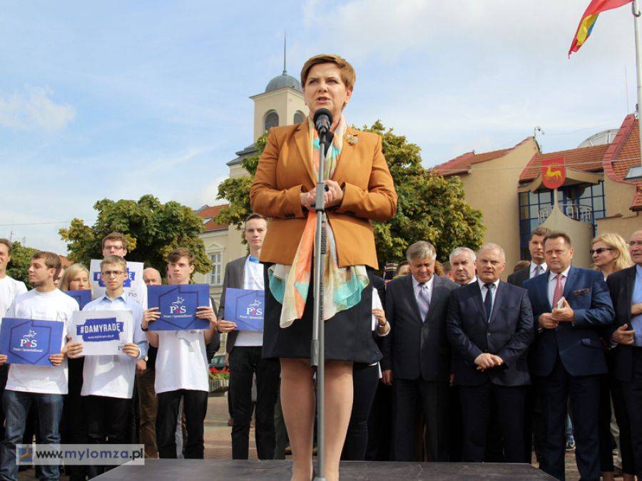 Beata Szydło spotkała się z mieszkańcami Łomży [VIDEO i FOTO]