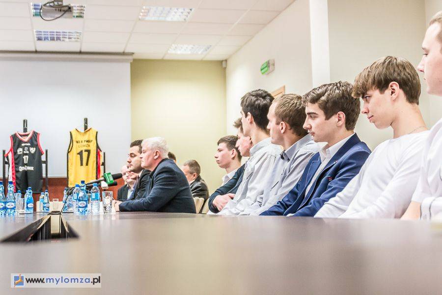 UKS 9 PWSIiP Łomża – reaktywacja koszykówki męskiej w Łomży [FOTO]