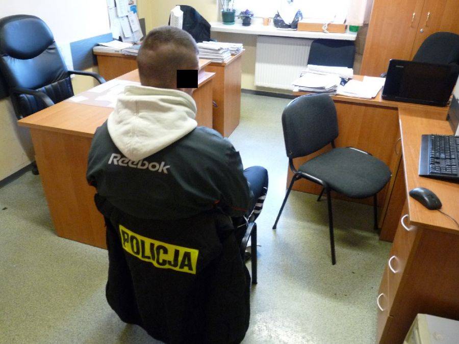 40-latek kradł w przychodniach lekarskich