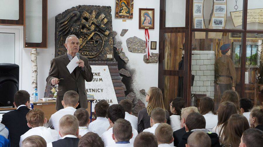 Gimnazjum w Piątnicy uczciło swoich patronów [FOTO]