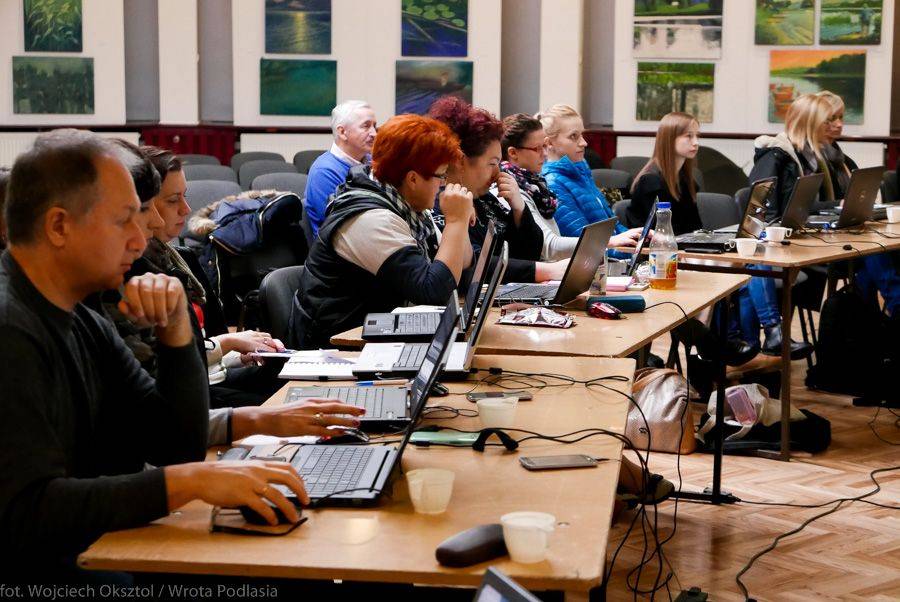 Konkursy dotacyjne w Urzędzie Marszałkowskim wyłącznie elektronicznie. Ma być szybciej, taniej i spr