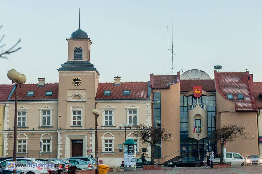 Kolejne wolne miejsca pracy w ratuszu