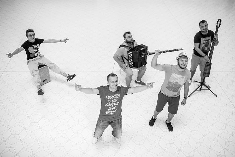 Łomżyniak producentem nowego klipu Klezmafour [VIDEO]