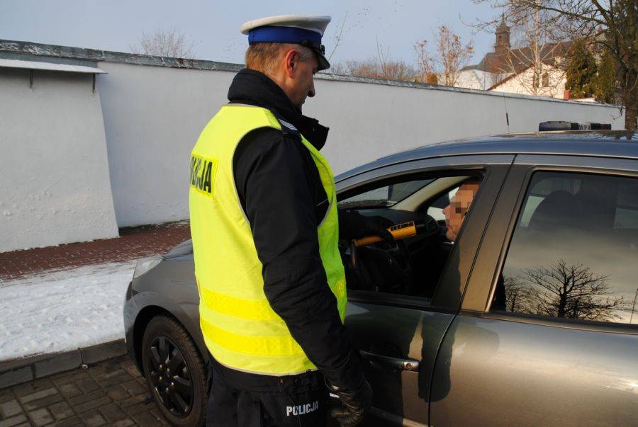 Uwaga kierowcy! Policja będzie prowadzić wzmożone kontrole trzeźwości na drogach