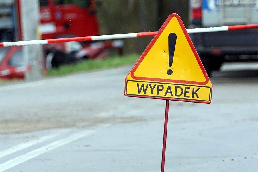 Dziecko wbiegło przed nadjeżdżające auto!