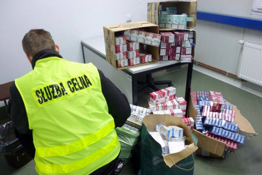 Nielegalne papierosy na prywatnej posesji