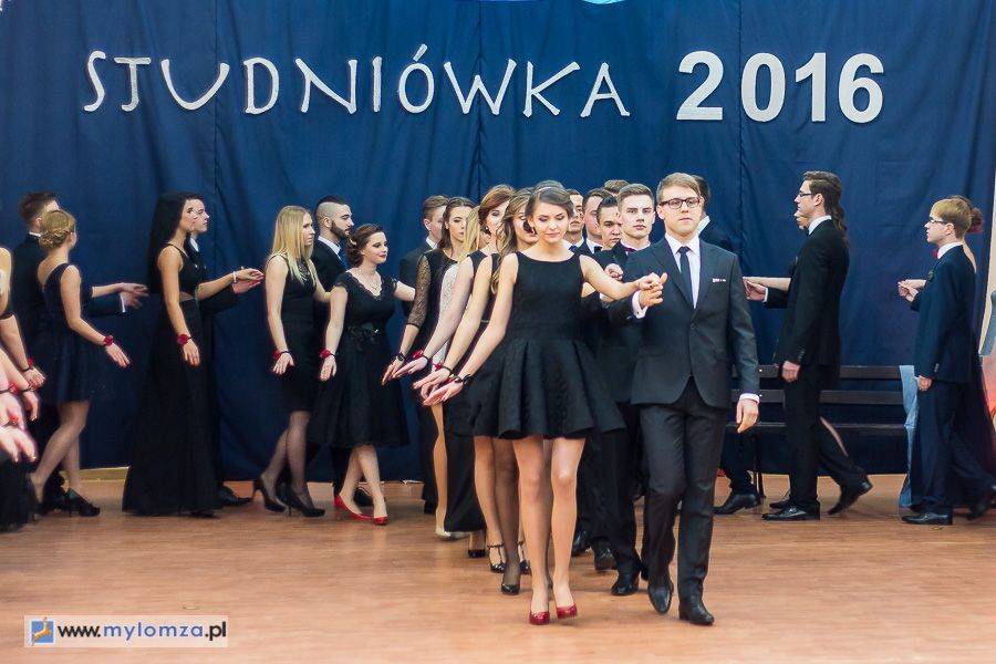 Studniówka w Katolickim LO [FOTO]