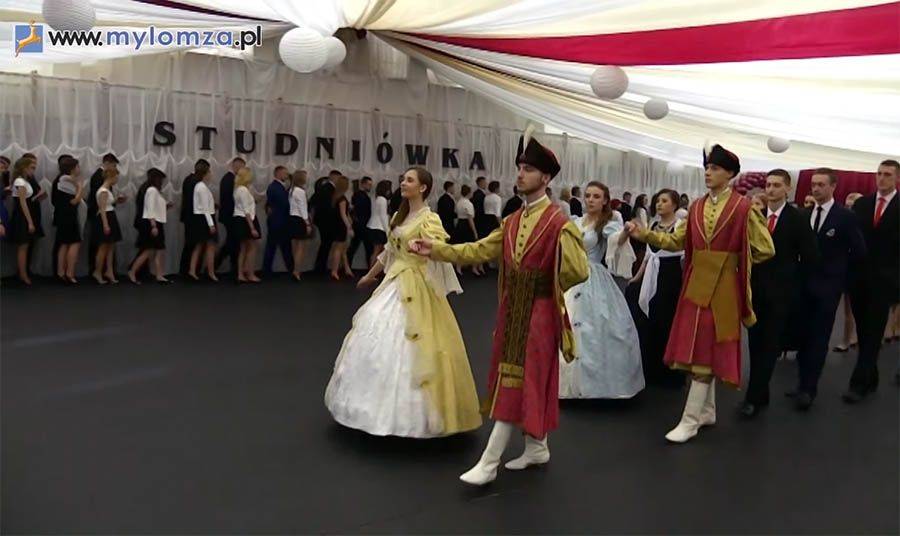 Studniówka A.D. 2016 w III LO w Łomży [VIDEO]