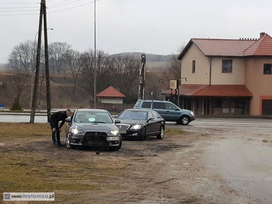 Nieoznakowane policyjne mitsubishi. Strzeżcie się kierowcy!