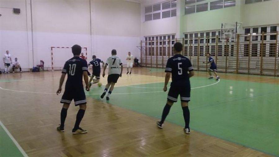 Halowa Miejska Liga Piłki Nożnej wkracza w decydująca fazę [FOTO]